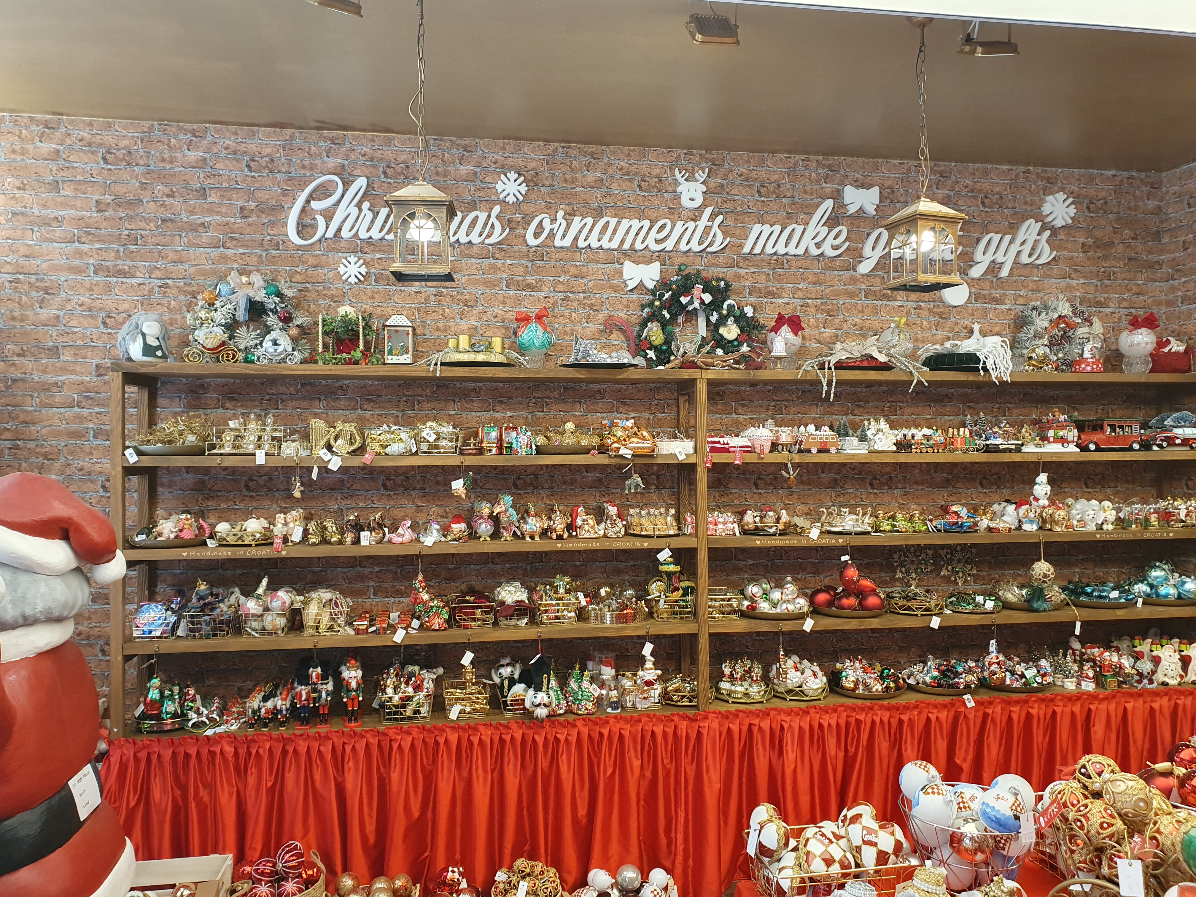 Christmas Shop