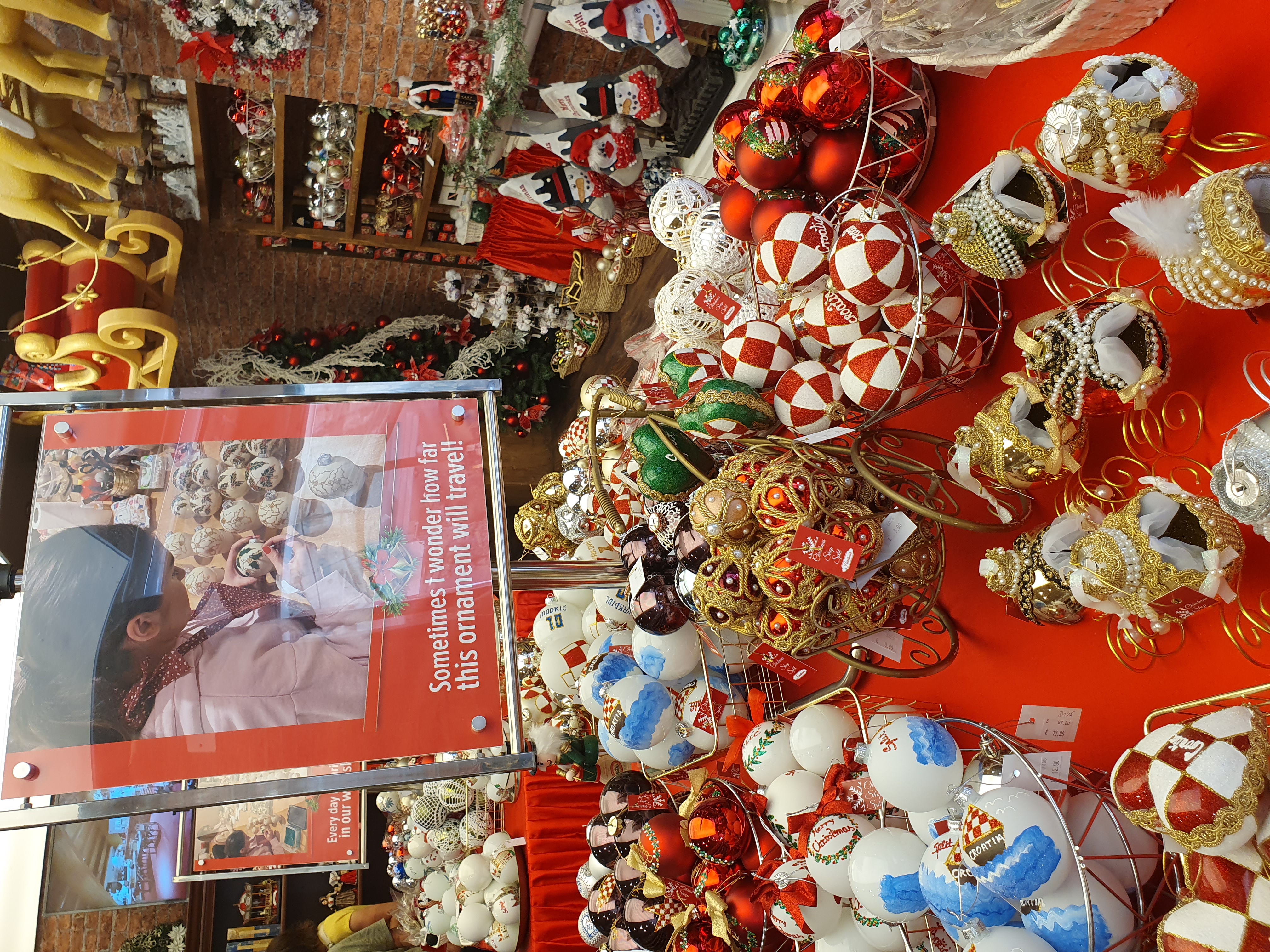 Christmas Shop