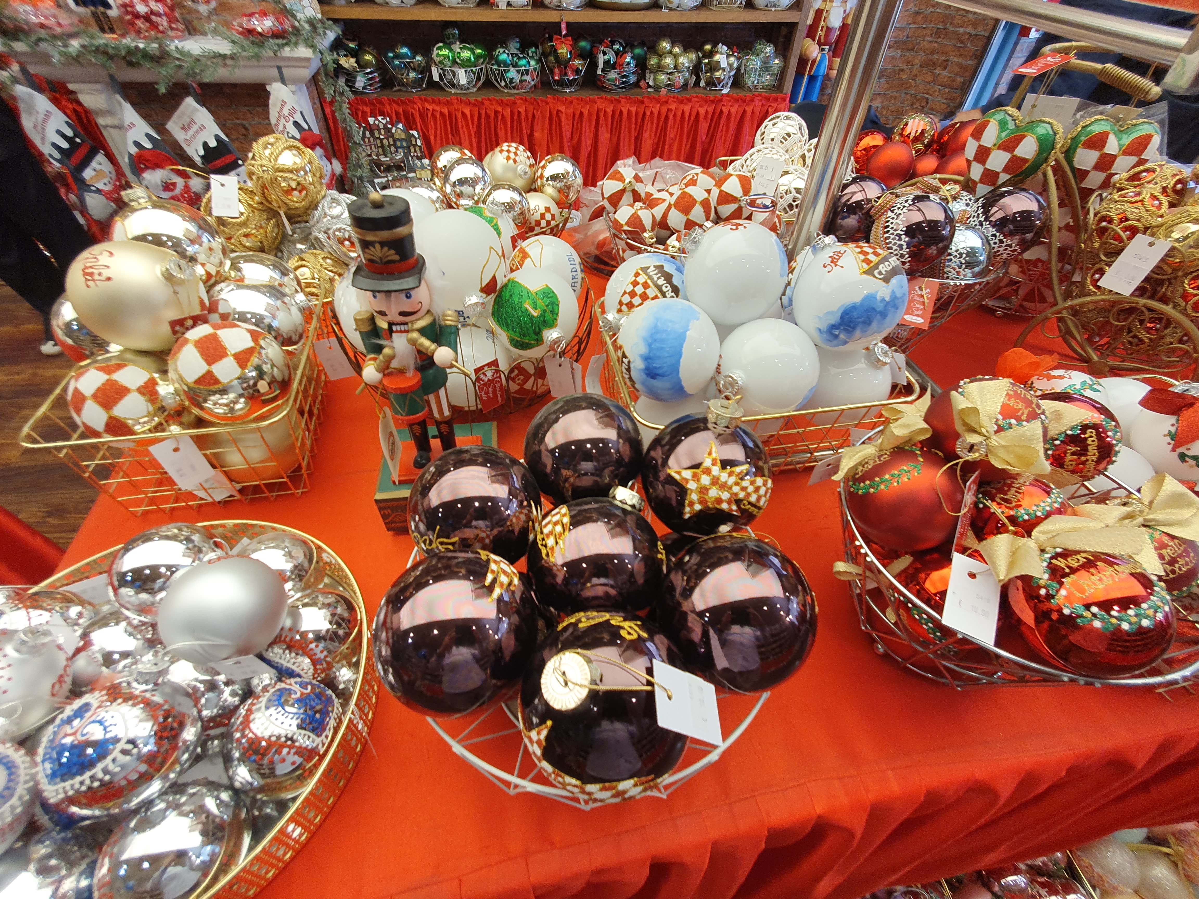 Christmas Shop